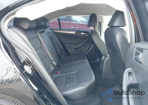 2017 Volkswagen Jetta 1.4T Se from USA, damaged, VIN 3VWDB7AJ6HM209115